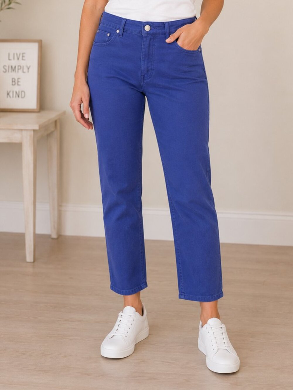 Calvin Klein Jeans Women's Blue Straight Leg Pants Size 6 Stretch Mid-Rise Casua